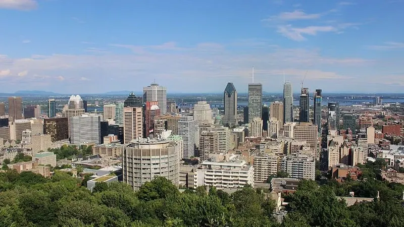 Montreal skyline — Auto Tech hub in Canada