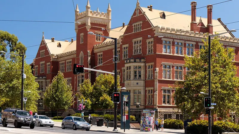 Adelaide skyline — Energy hub in Australia