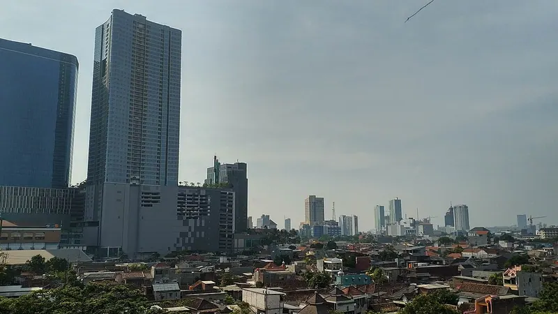 Surabaya skyline — Media & Entertainment hub in Indonesia