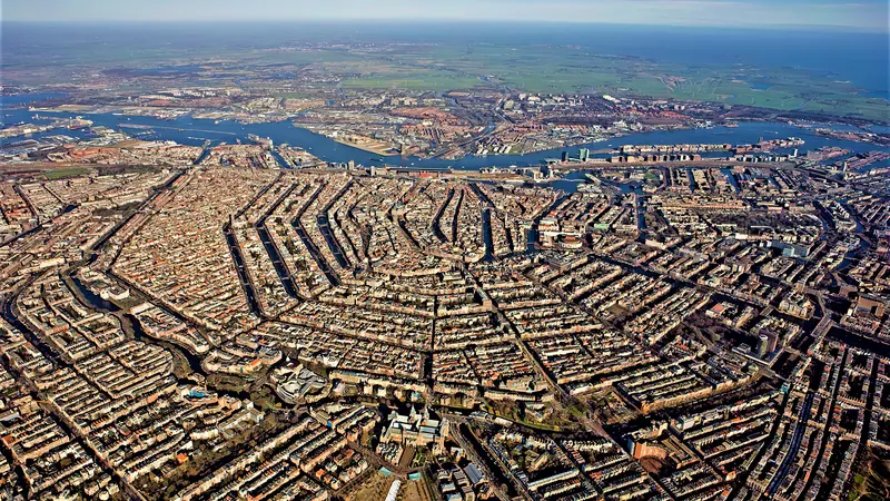 Amsterdam skyline — Media & Entertainment hub in the Netherlands