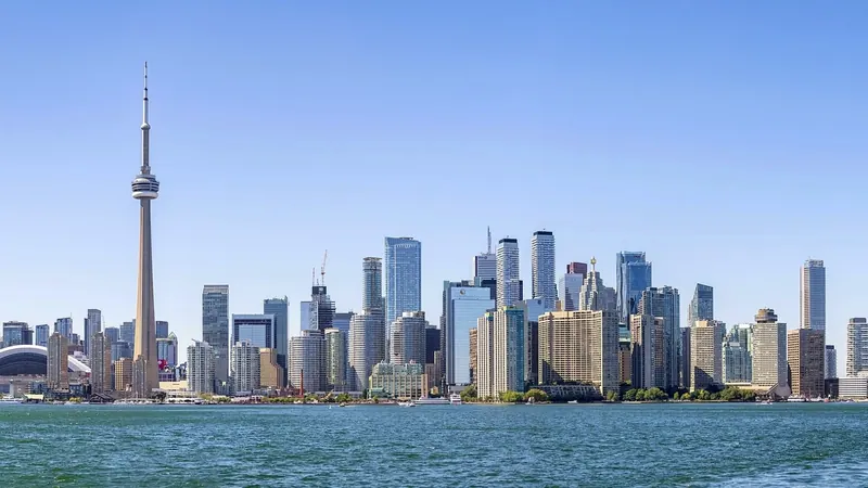 Toronto skyline — Mining hub in Canada