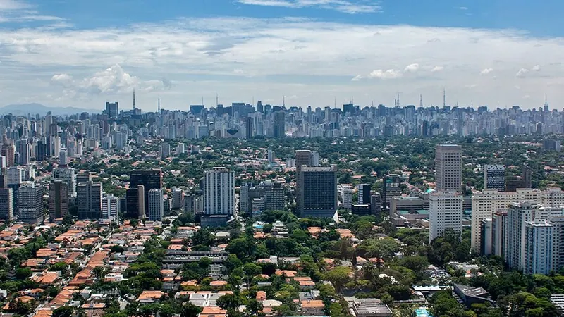 São Paulo skyline — Retail hub in Brazil