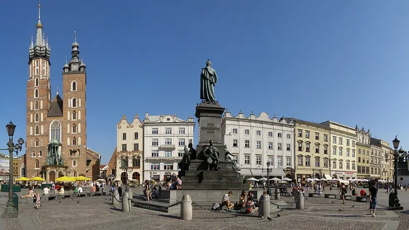 Kraków skyline — Retail hub in Poland