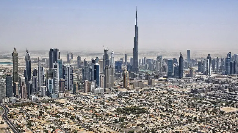 Dubai skyline — Retail hub in the United Arab Emirates