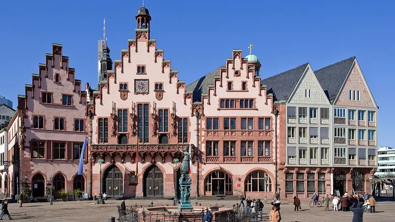 Frankfurt skyline — Transportation and Logistics hub in Germany