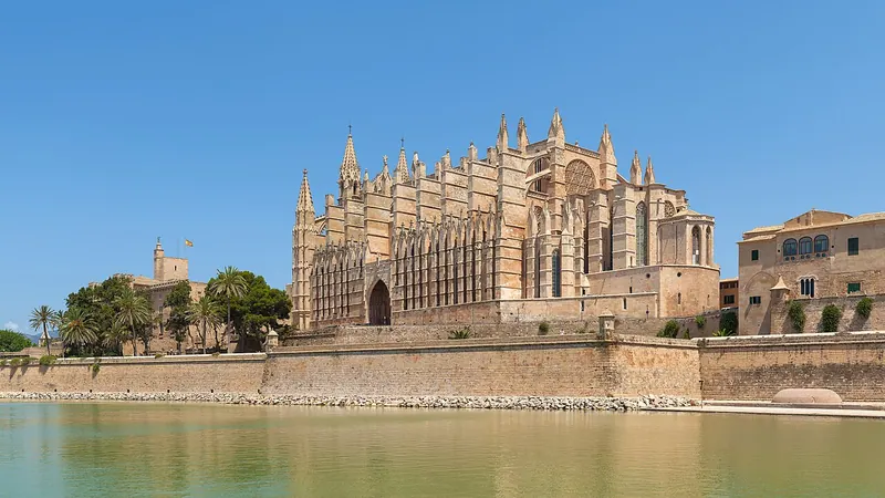 Palma De Mallorca skyline — Travel and Hospitality hub in Spain