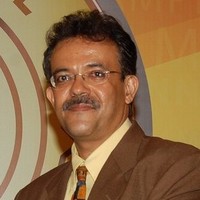 Vikram Seth profile photo