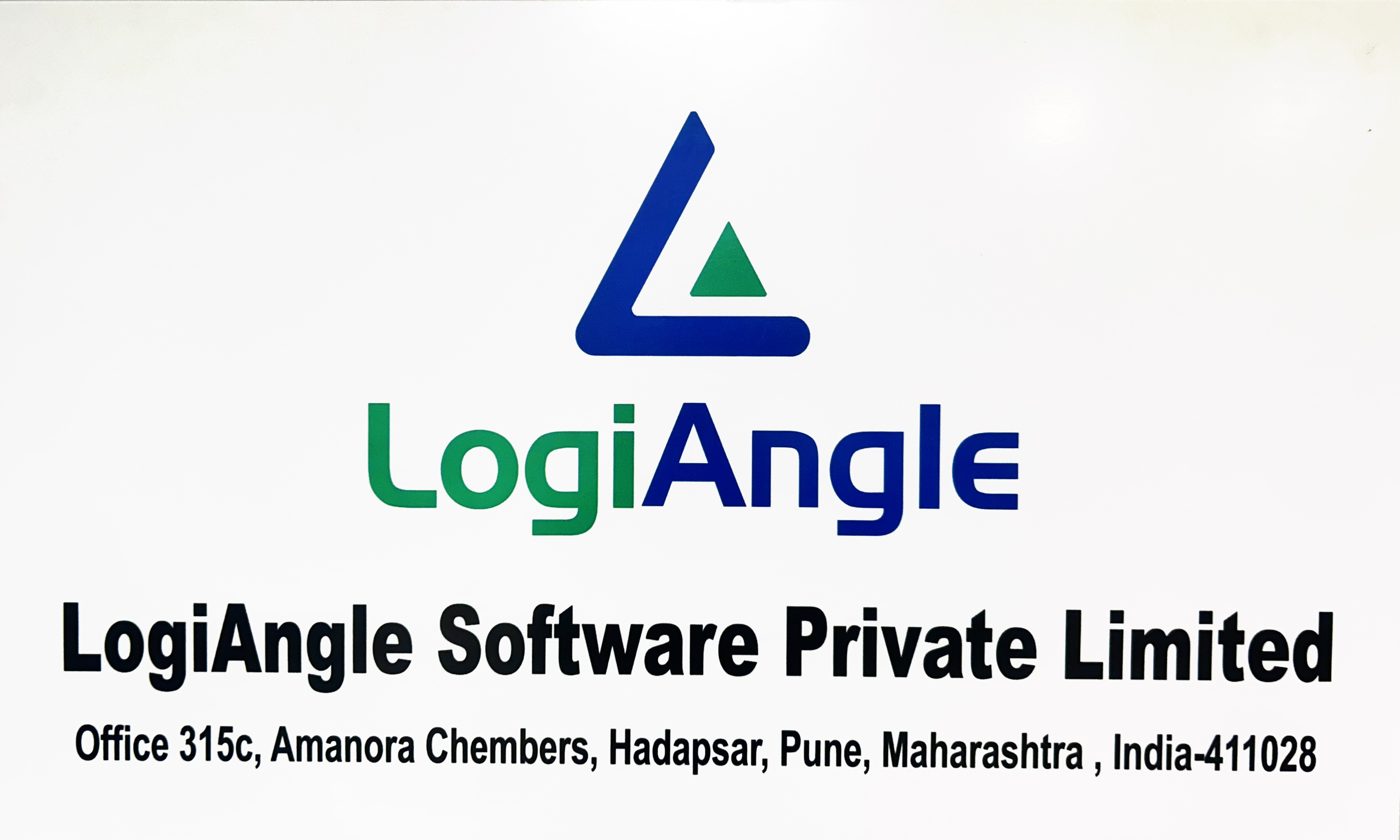 LogiAngle logo