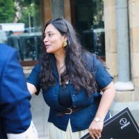 Niki Thakur profile photo